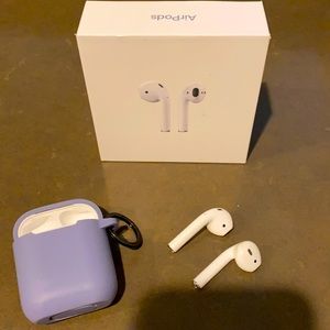 Apple AirPods update:SOLD!